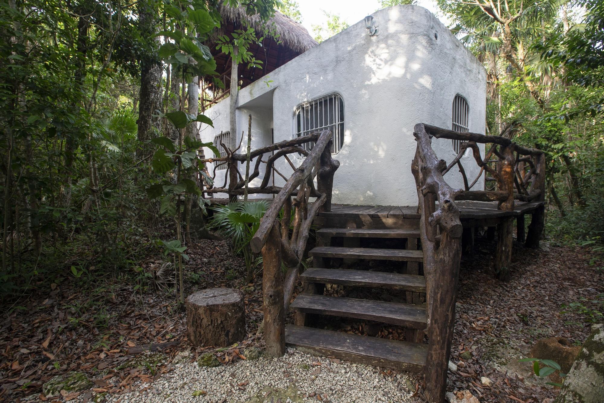 Jolie Jungle Eco Hotel (Adults Only) Леона-Викарио Экстерьер фото
