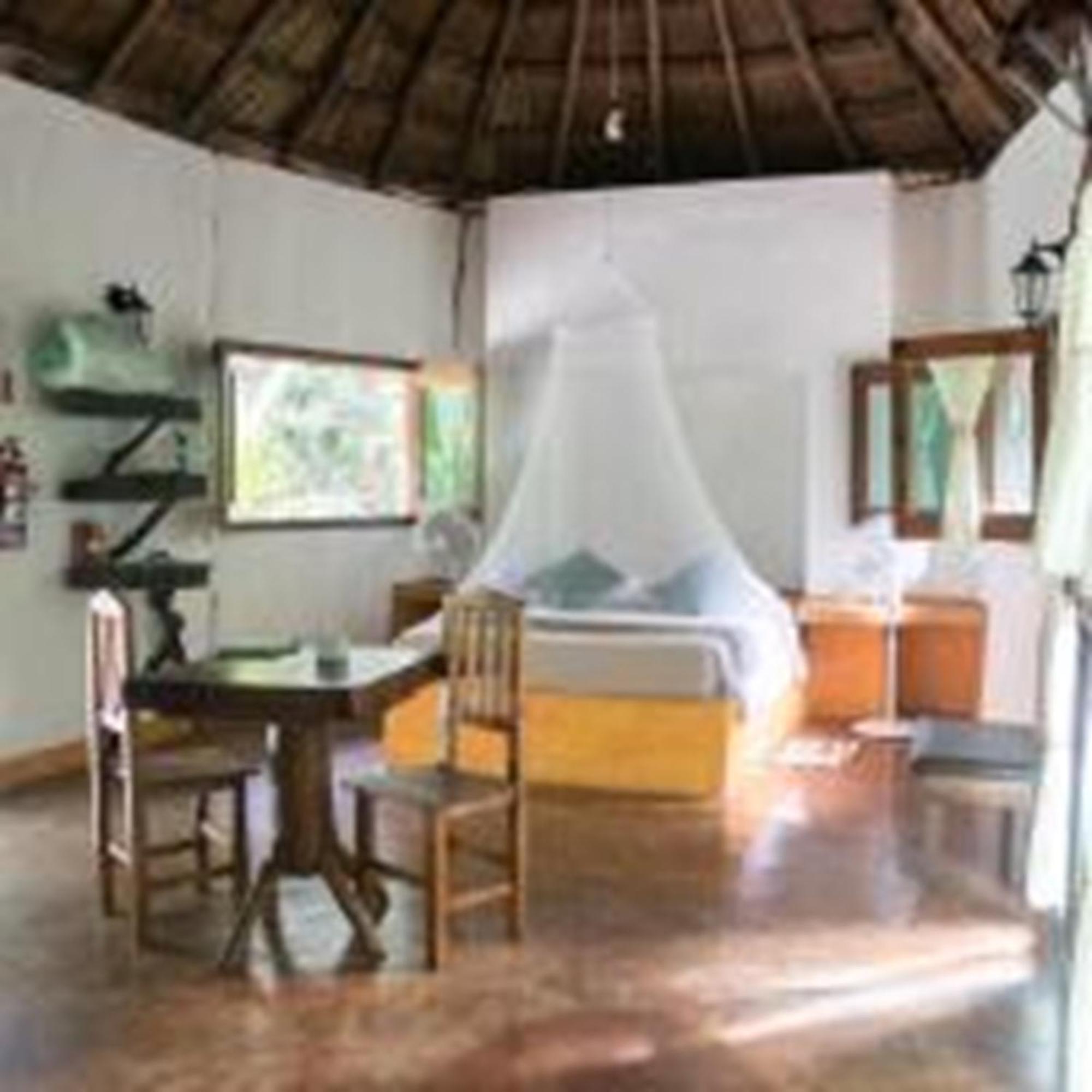 Jolie Jungle Eco Hotel (Adults Only) Леона-Викарио Экстерьер фото