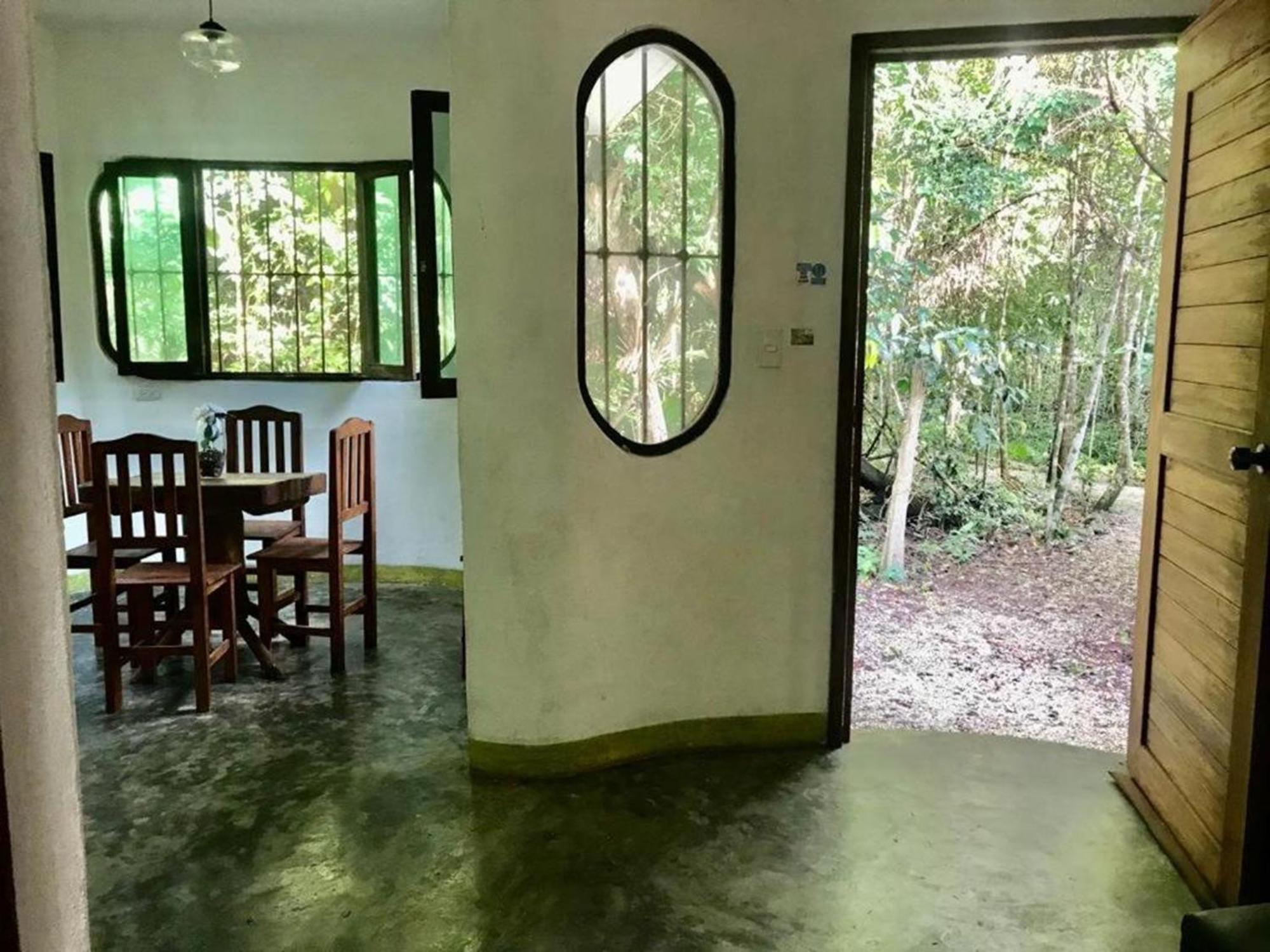 Jolie Jungle Eco Hotel (Adults Only) Леона-Викарио Экстерьер фото