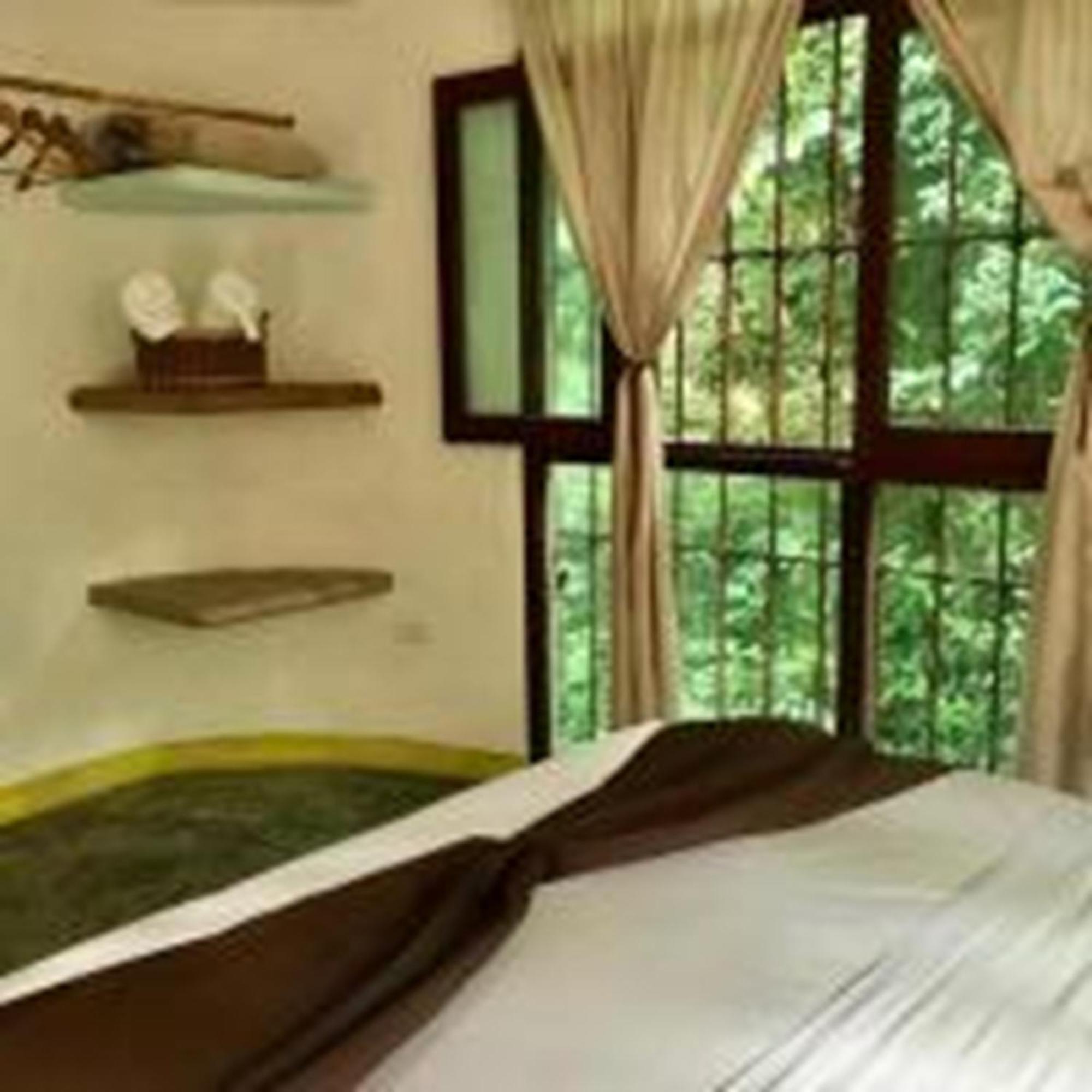 Jolie Jungle Eco Hotel (Adults Only) Леона-Викарио Экстерьер фото